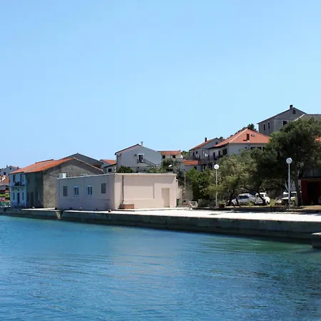 With A Parking Space Iz, Iz - 23158 Apartment