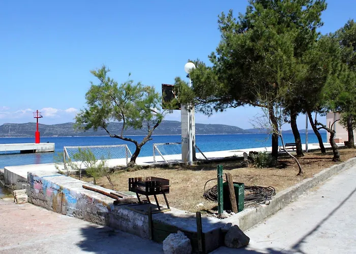 아파트 With A Parking Space Iz, Iz - 23158 Veli Iž